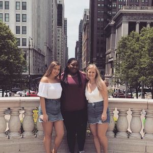 Meet your Posher, Elizabeth